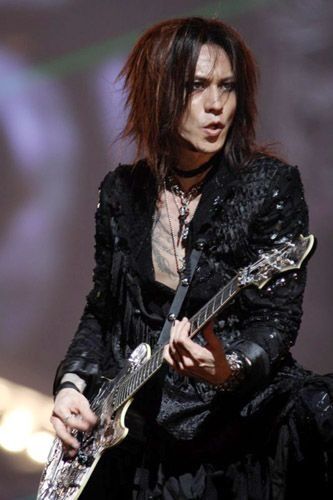 10位：SUGIZO