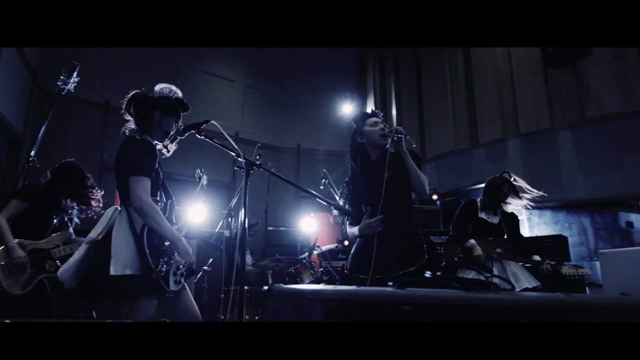 BAND-MAID / alone - YouTube