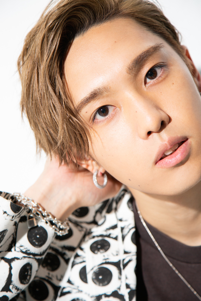 プロフィール