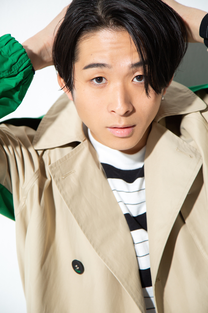 プロフィール
