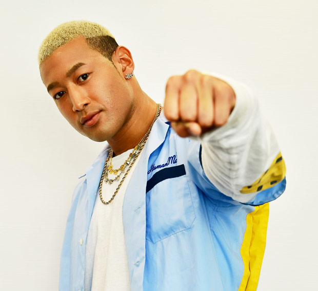 プロフィール
