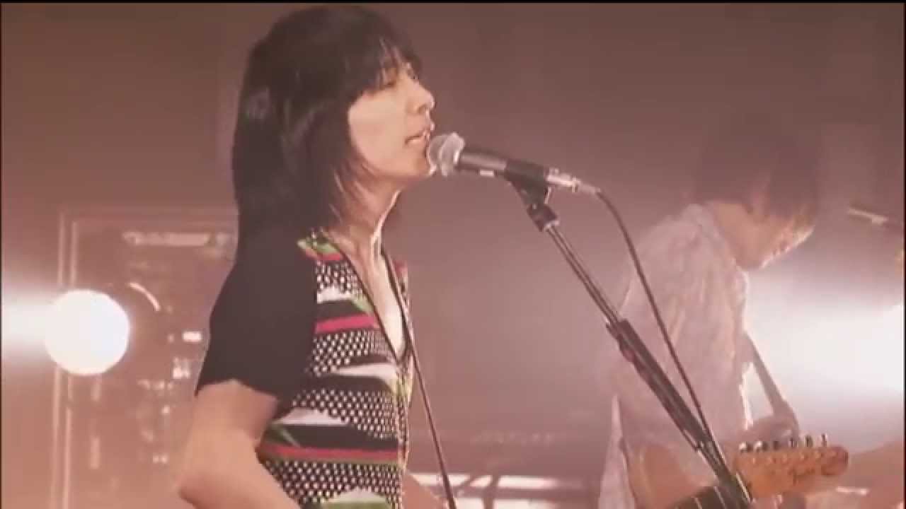 フジファブリック - 『桜の季節』 from 「Live at 富士五湖文化センター」 - YouTube