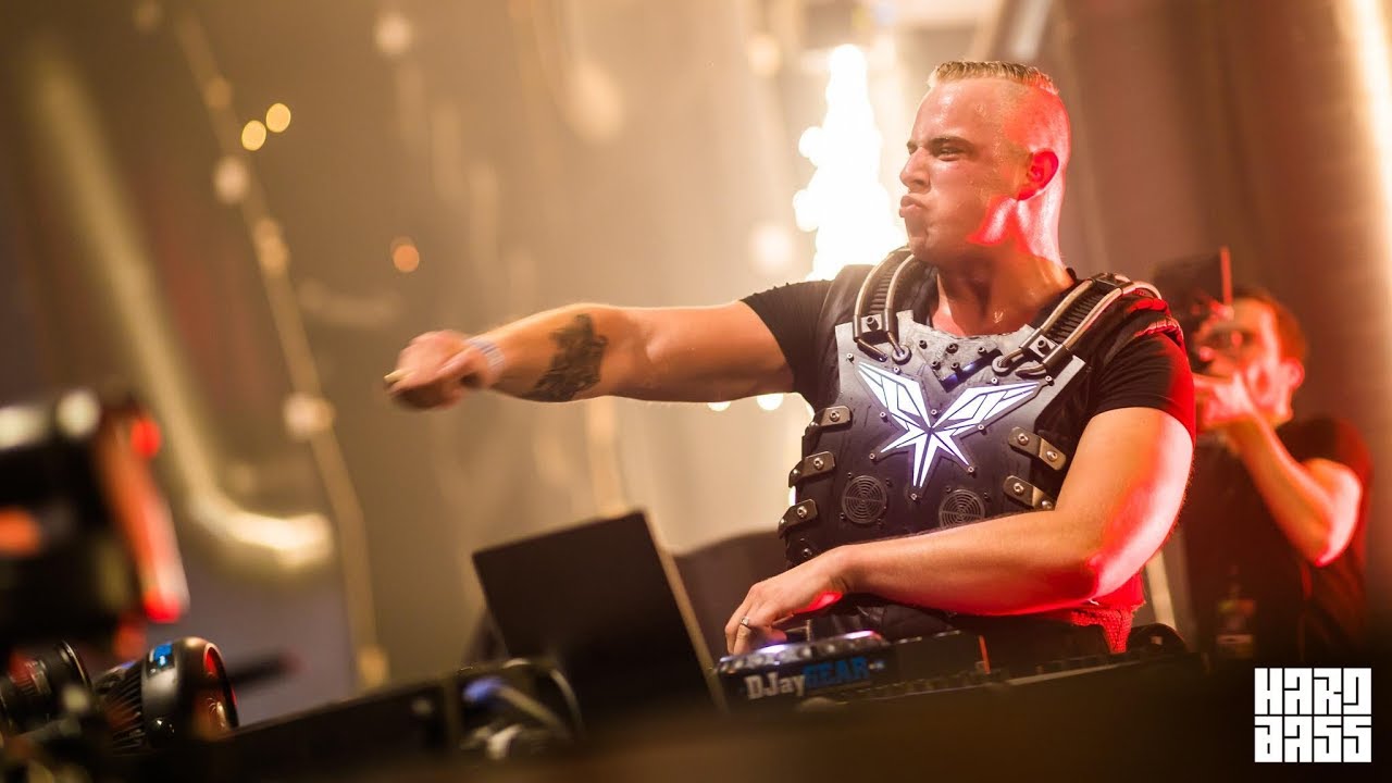 76位：RADICAL REDEMPTION