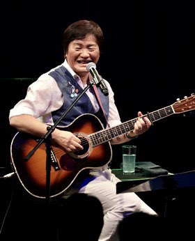 現在も音楽業界で輝き続けている大ベテラン