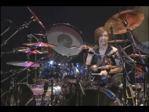 SHOW-YA - Mittan's Drum Solo (DVD「大復活祭」より) - YouTube