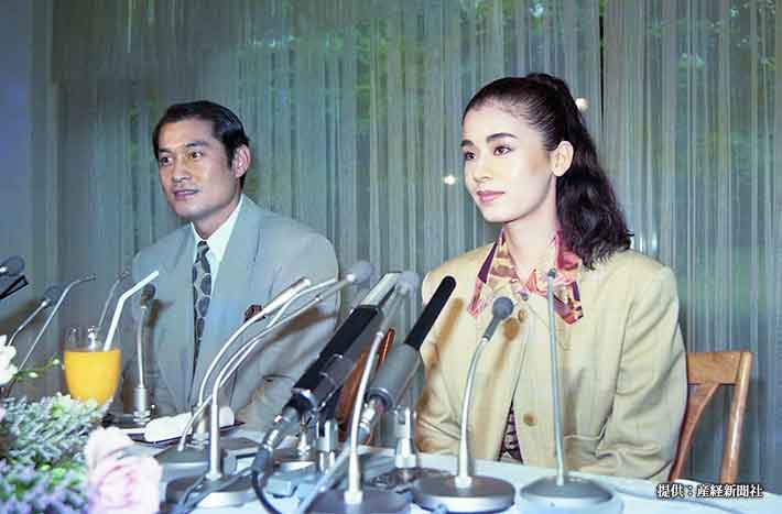 1990年、大地真央と結婚