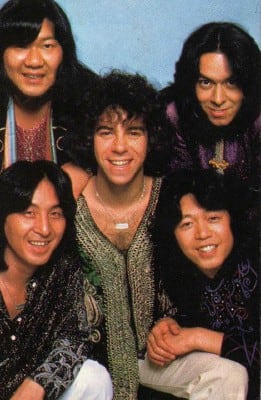 1977年、バンド『ゴダイゴ』に加入