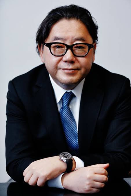 秋元康は日本を代表する音楽プロデューサー