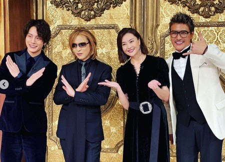 YOSHIKIさんの身長サバ読み疑惑を再燃させた画像