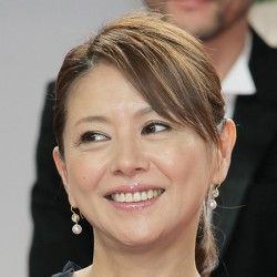 女優としても高い人気を誇った