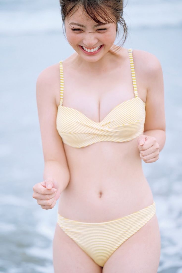 星乃夢奈の水着姿②